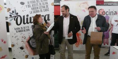 Foto de la ganadora del 3er. Premio del Concurso de Platos típicos con AOVE - Olivera