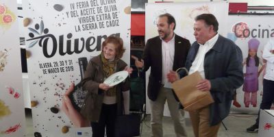 Foto de la ganadora del 3er. Premio del Concurso de Platos típicos con AOVE - Olivera