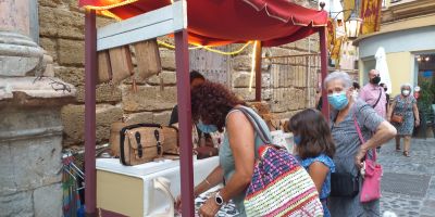 PARADA MERCADO ANDALUSI DE MERCEDES CALEROBARRIO DEL POPULO