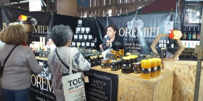STAND MOREMIEL 2